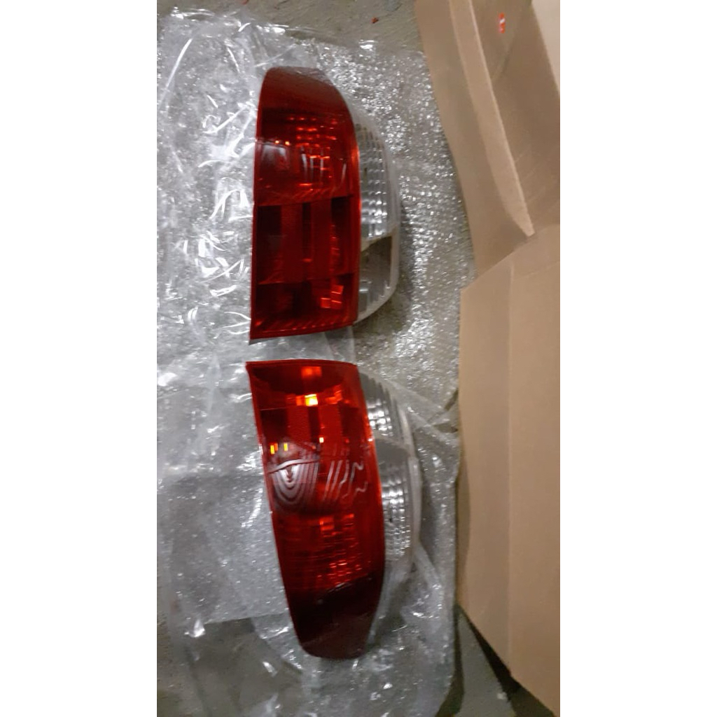 stoplamp lampu belakang toyota vios 2004