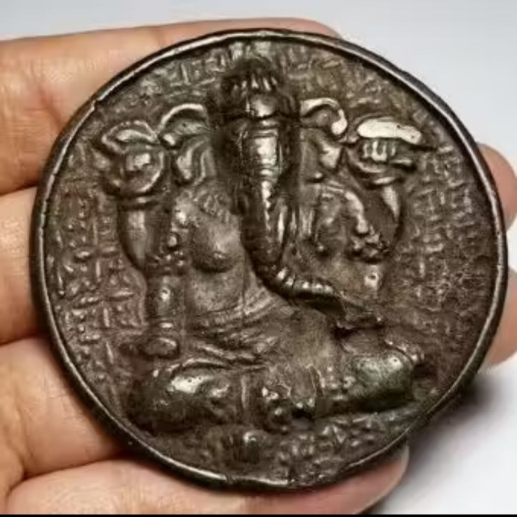 Koleksi koin gobog kuningan warna random 1pcs