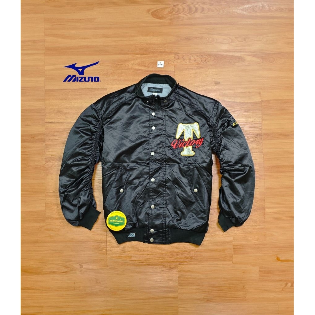 mizuno casual vintage varsity jacket