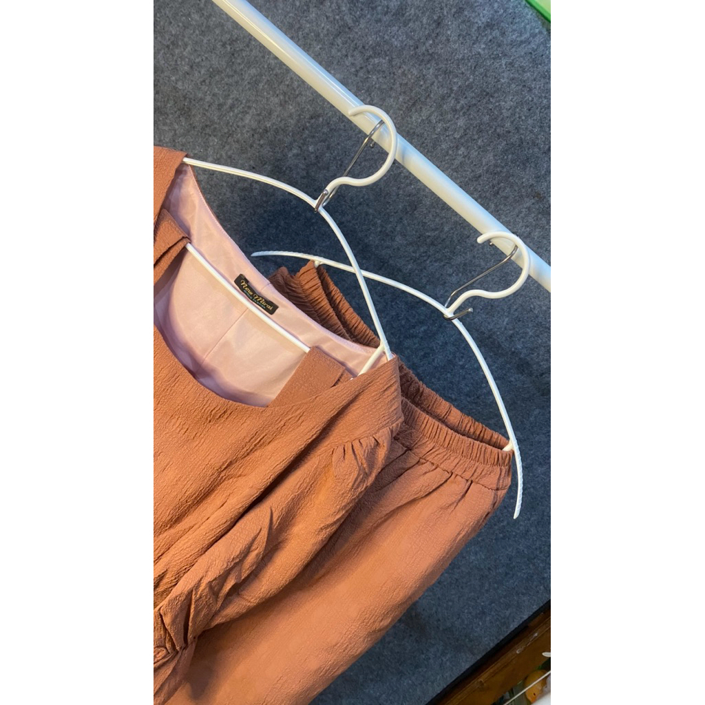 One Set by My Sorella New (free gift)