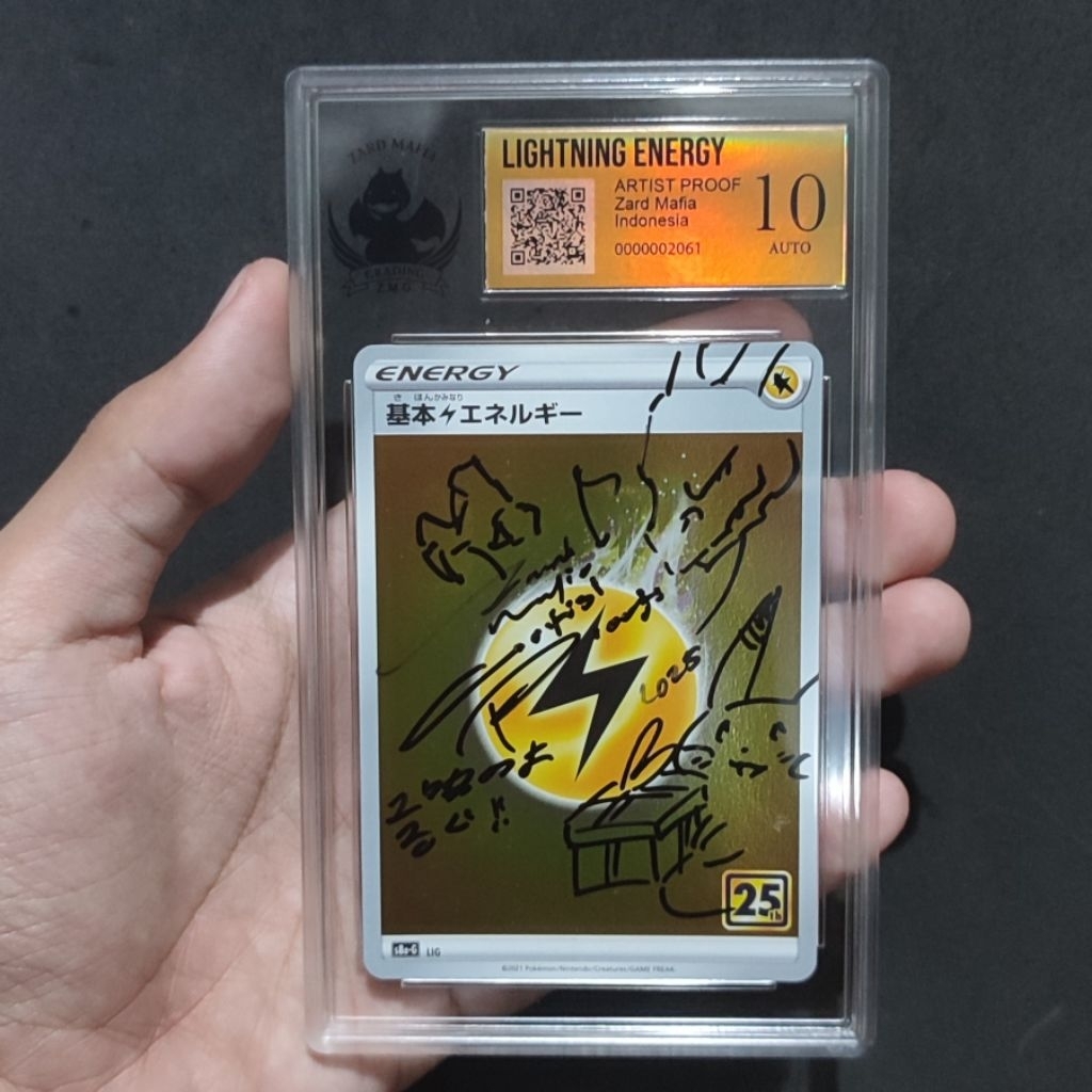 Lightning Energy 25th Japanese Charizard & Pikachu Arts ZMG Grading