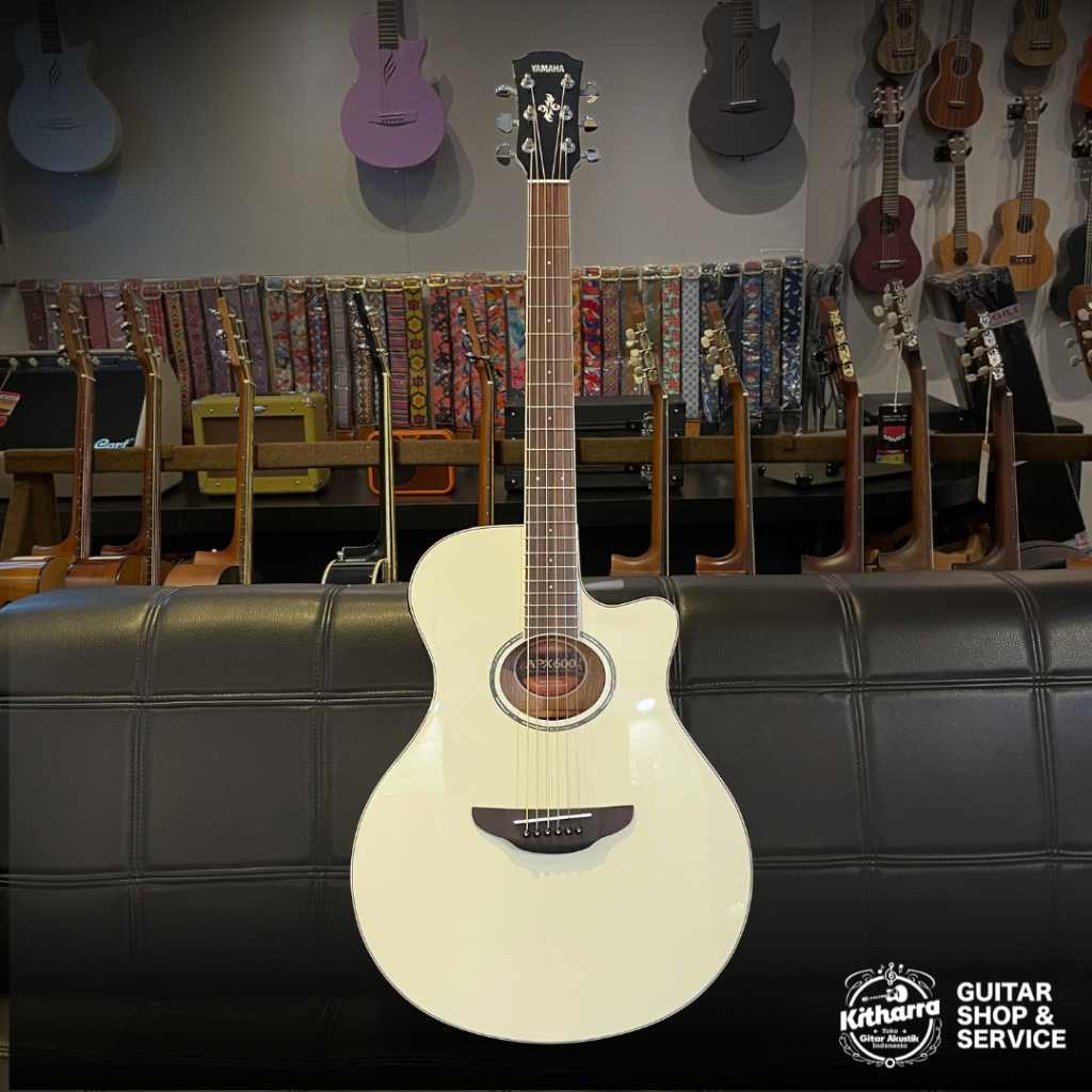 Yamaha APX600 | Gitar Akustik Elektrik | Vintage White | Putih