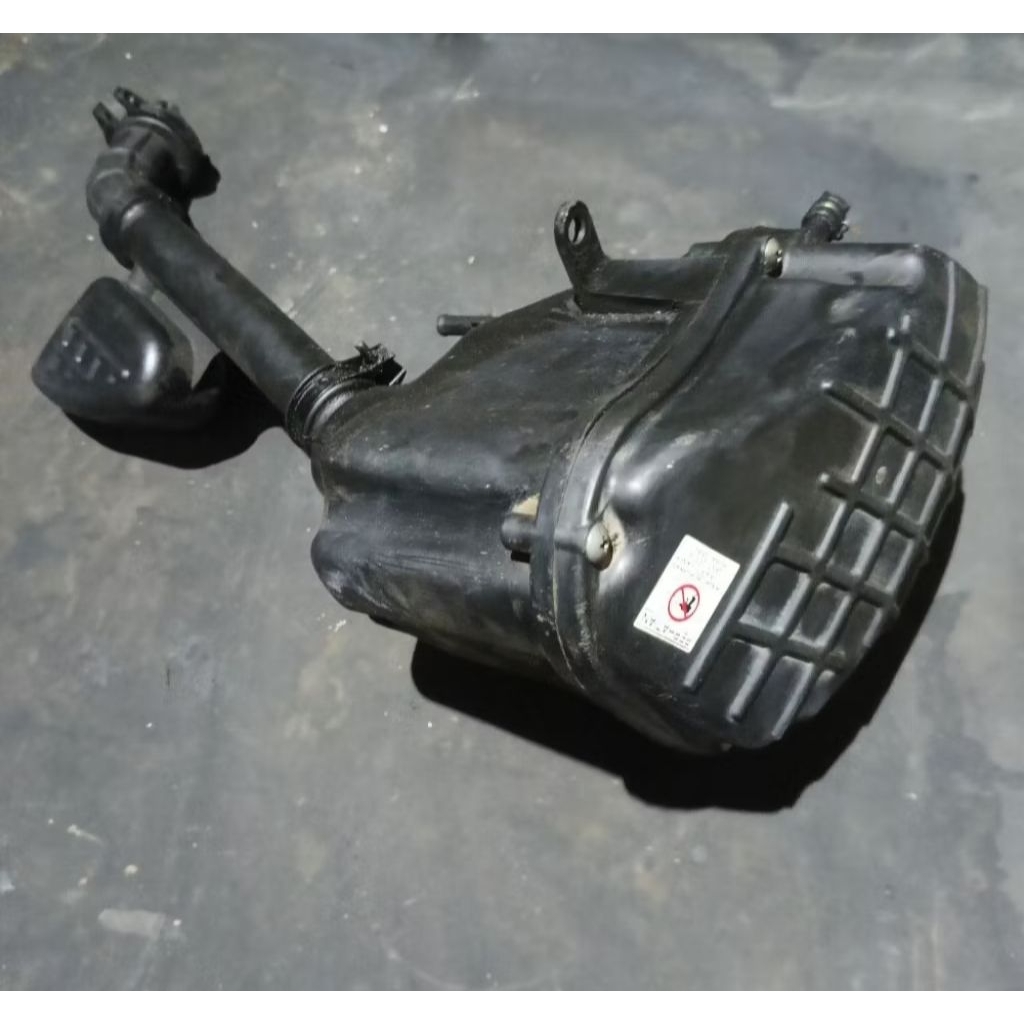 Box Filter Udara Honda SupraX 125 Helm in FI KYZ Original Cabutan