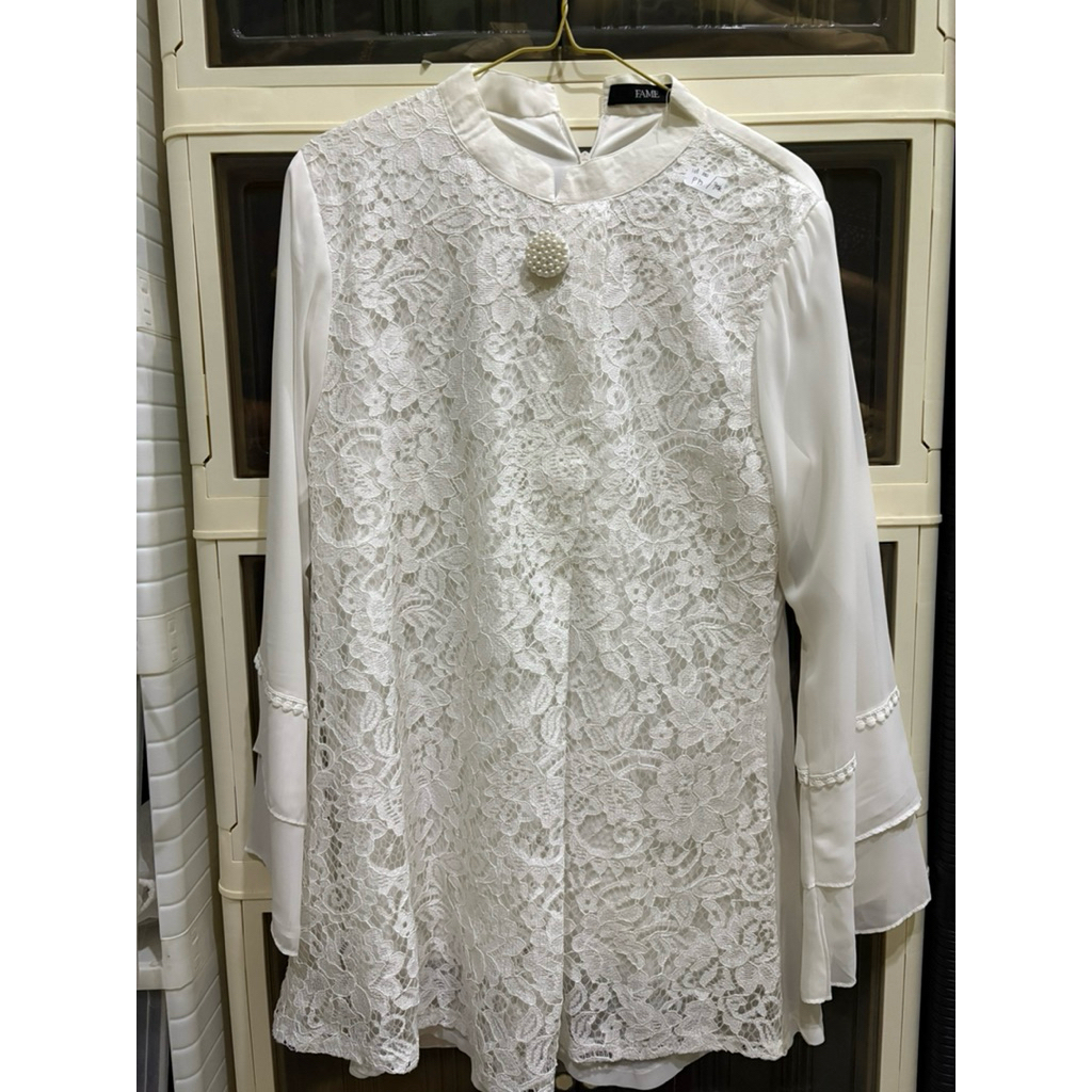 preloved tunik brokat putih Fame