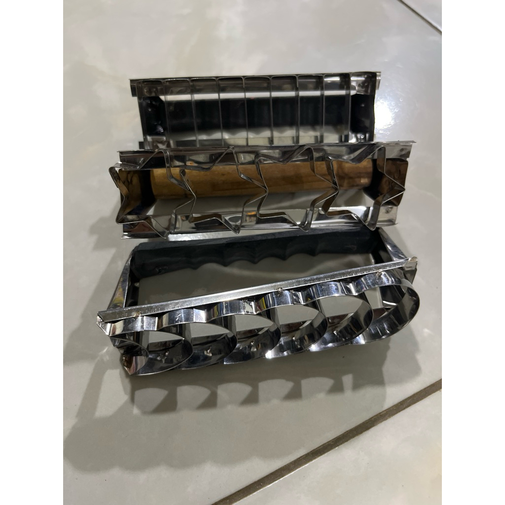 Cetakan Kue Kering Kastengel Putri Salju - Gagang Plastik Kokoh, Stainless Anti Karat, Mudah Dibersi