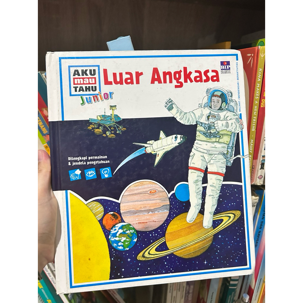 buku aku mau tahu junior