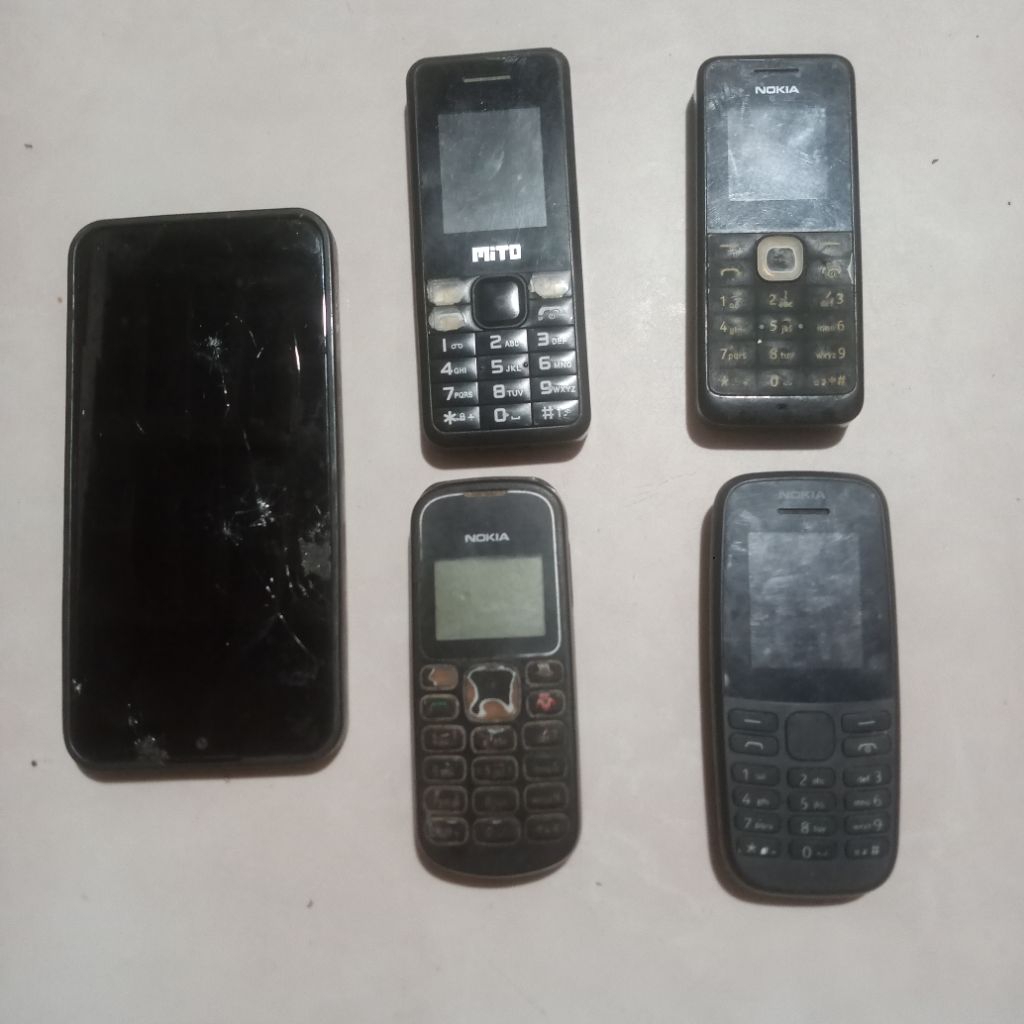 HP VIVO Rosok dan Nokia Kecil, mito