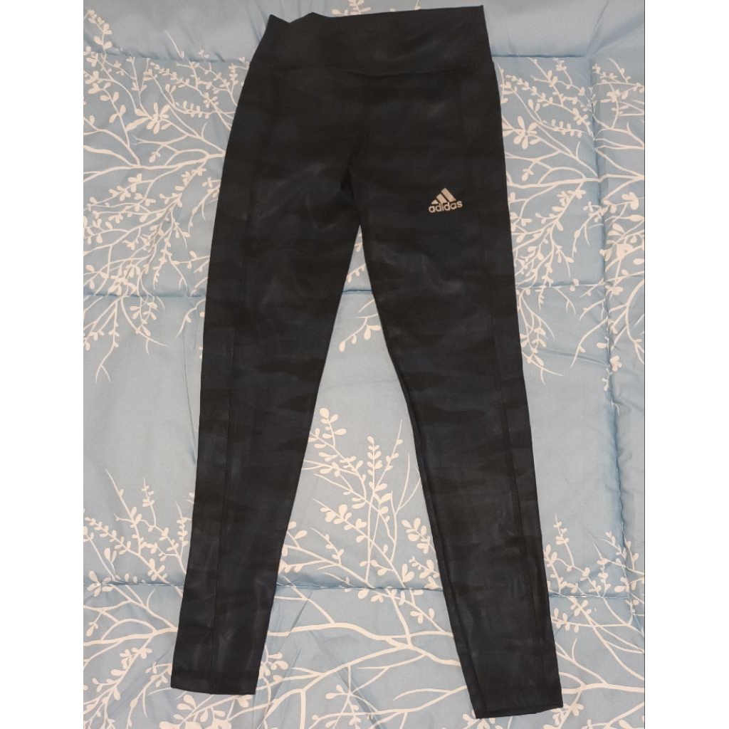 Celana Legging warna Hitam motif Army merk Adidas Preloved
