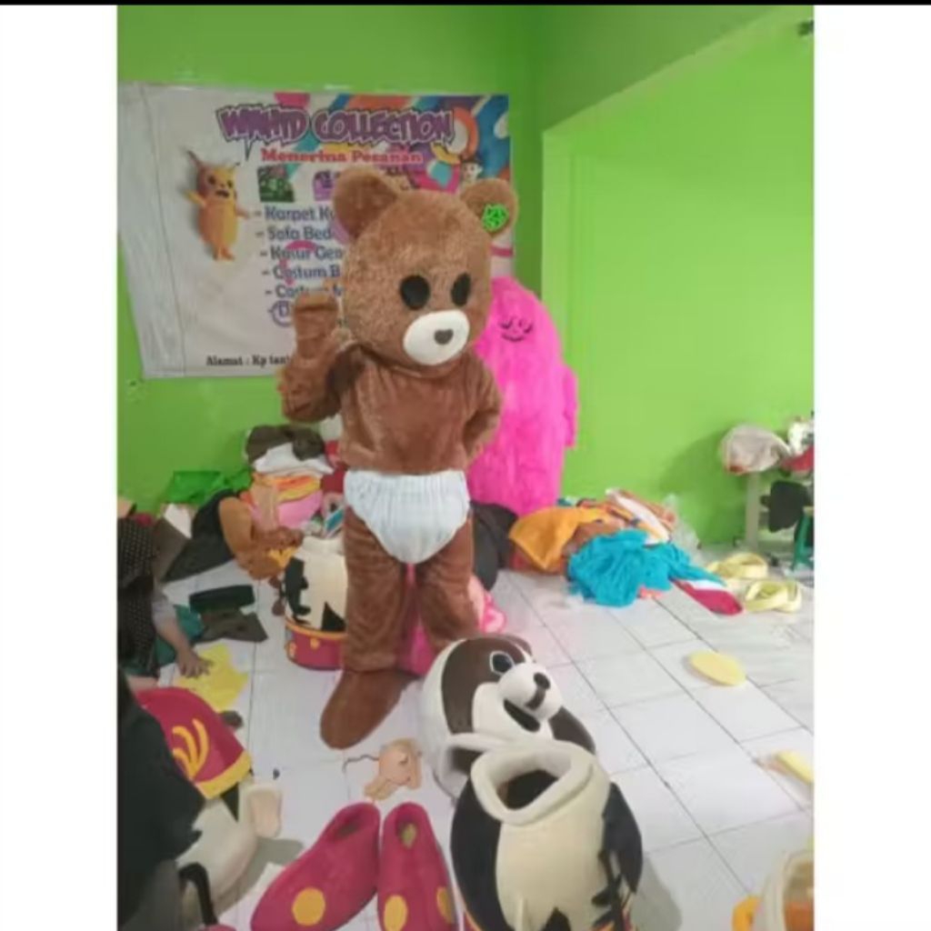 kostum badut beruang coklat