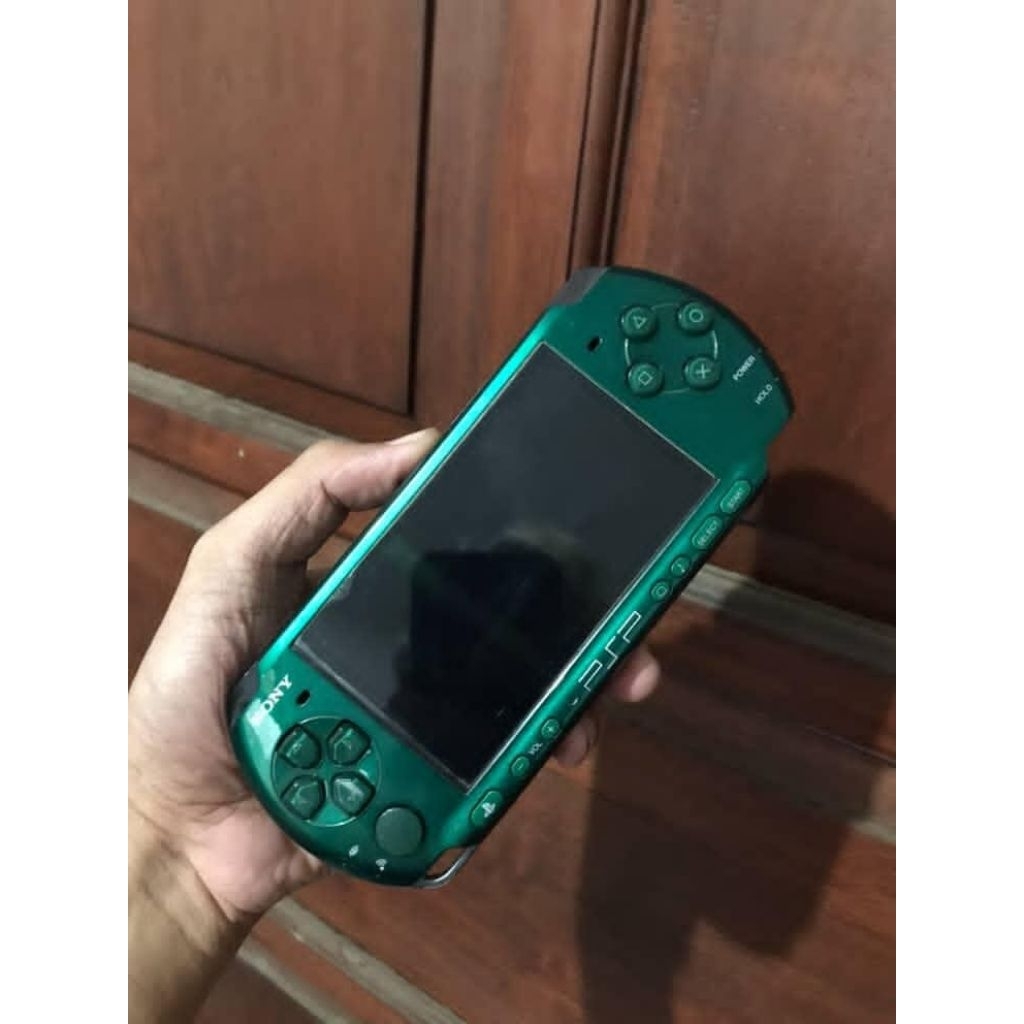 Jual Murah PSP Slim 3000 Spirited Green 32GB mulus Second Fullgame Siap Main