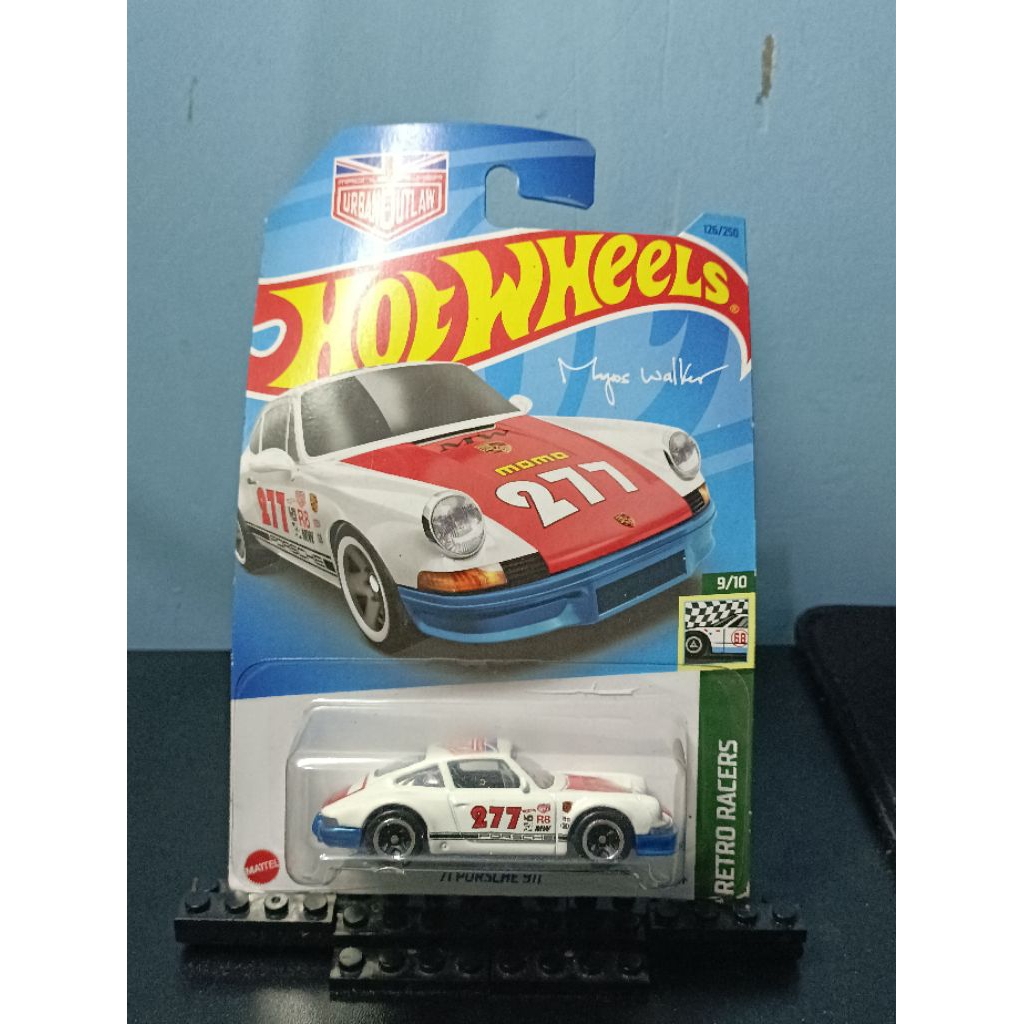 Hotwheels porsche 911 71'