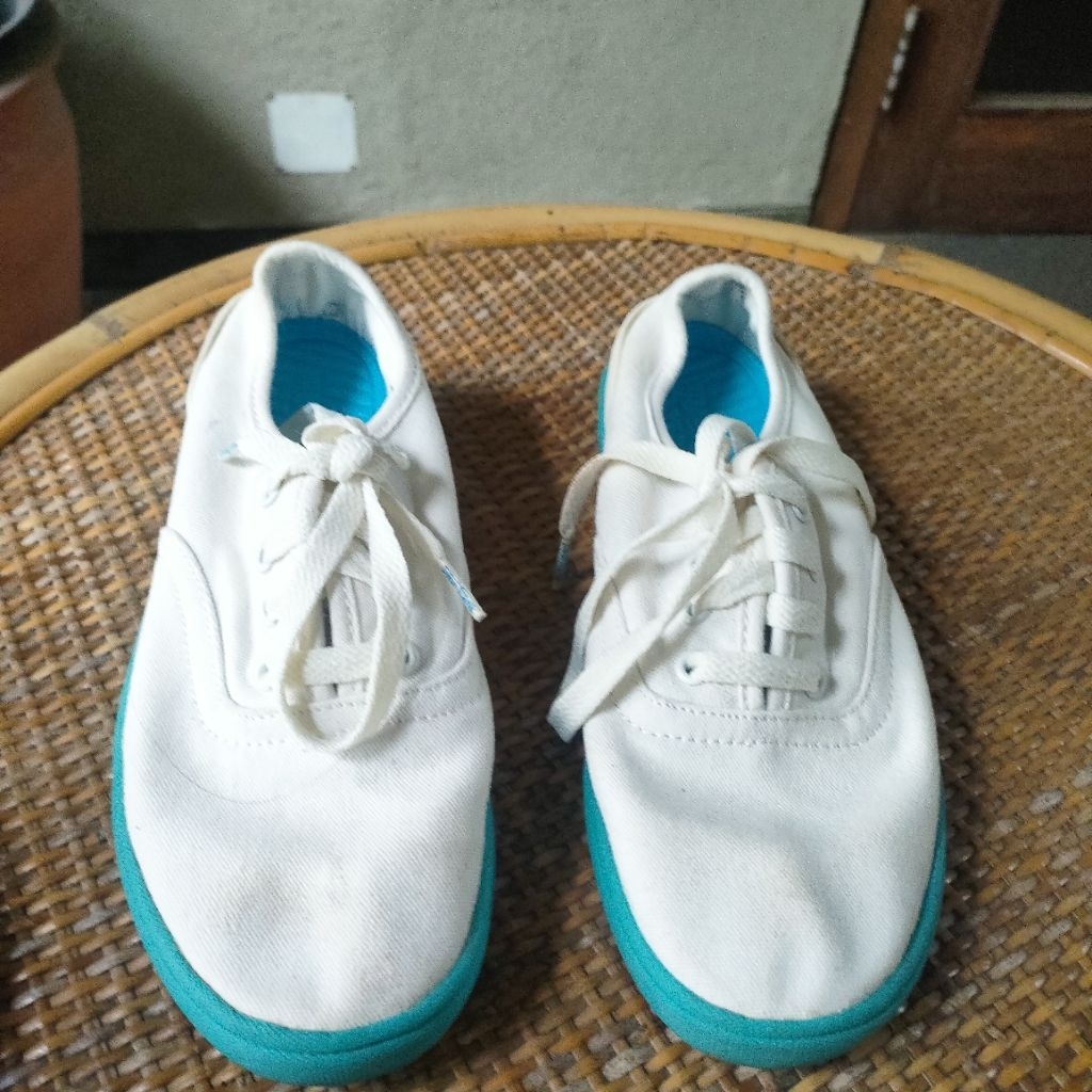 sneakers sepatu casual Paul Frank