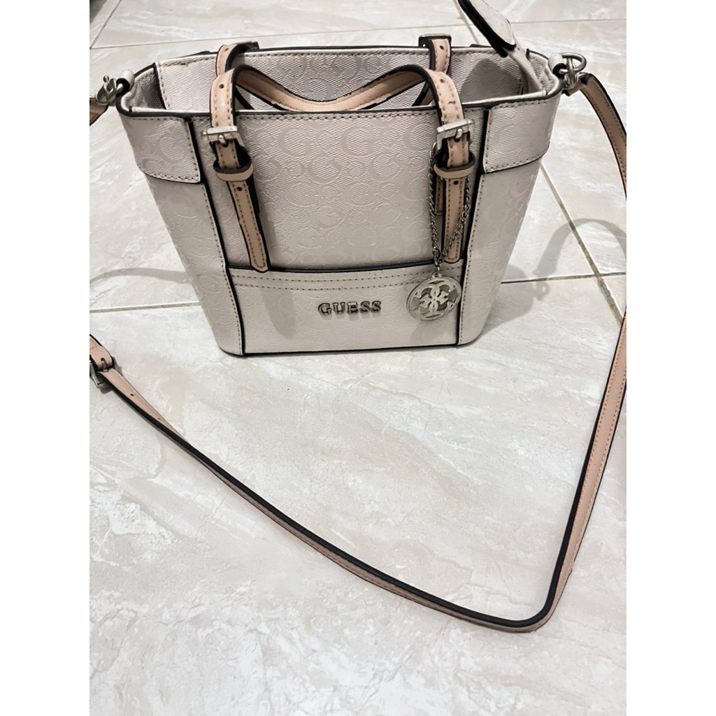 Guess mini sling bag