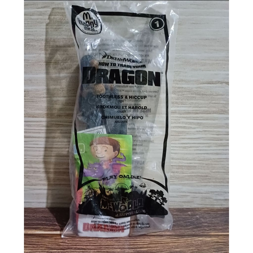 McD Happy Meal How to Train Your Dragon #Toothless & Hiccup