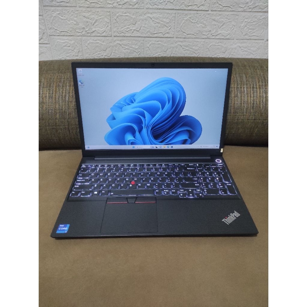 THINKPAD E15 G2 TOUCHSCREEN I7-1165G7 16GB RAM/ 512GB NVME /FHD /BACKLITE KEY/ 15INCH