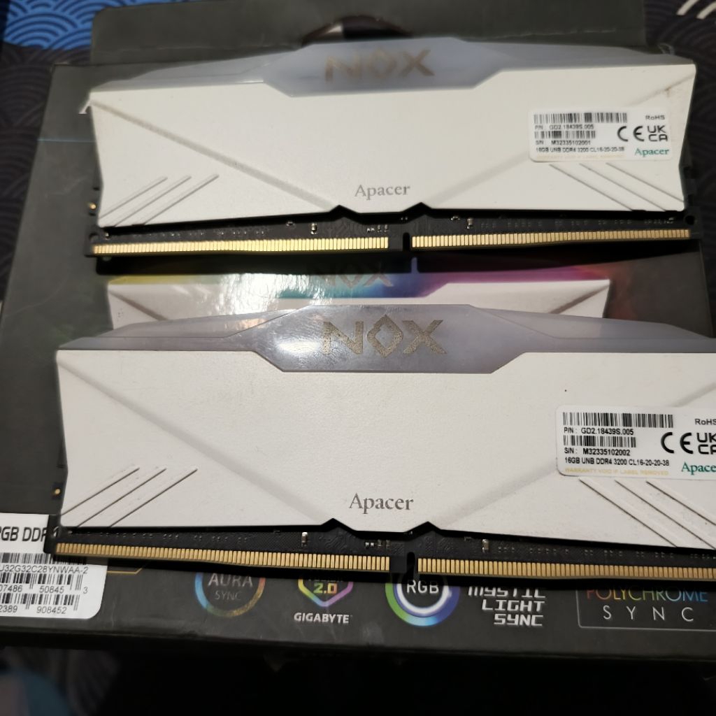 RAM 32GB DDR4 3200 Apacer NOX RGB