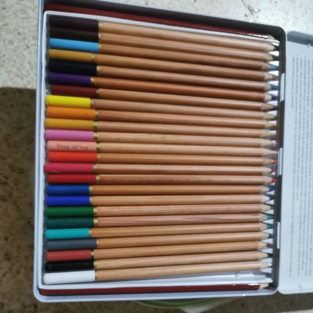 pensil warna sisa export artist fantasia hemat lebay