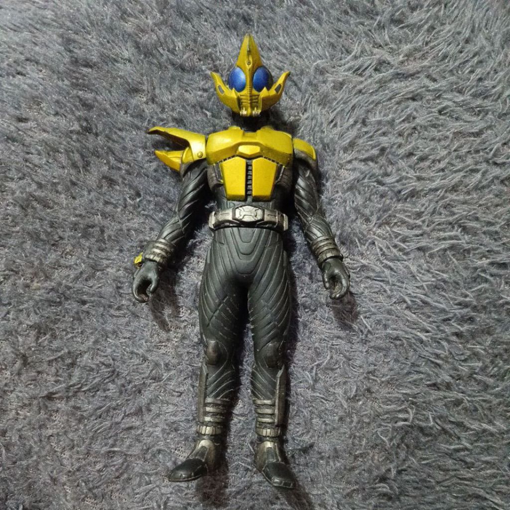 RHS 17 cm Kamen rider Caucasus bandai