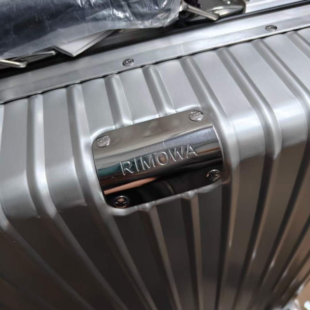 koper aluminium Rimowa classic series cabin size