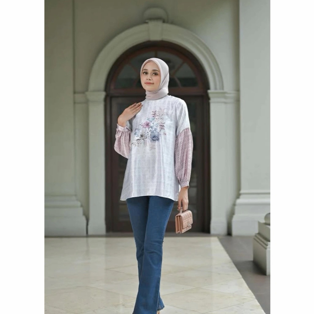 Edelweiss Top by Vanilla Hijab PRELOVED