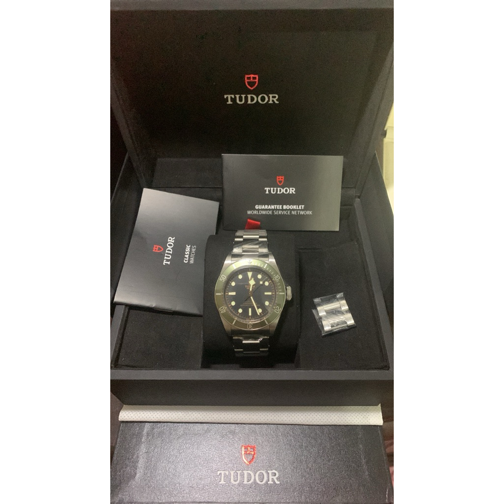 JUAL CEPAT TUDOR BLACK BAY x HARRODS GREEN DIAL OYSTER BRACELET Ref:79230G FULLSET BRAND NEW