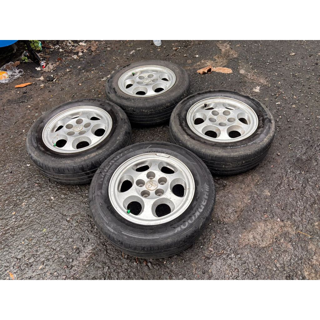 Velg Mobil Bekas Ring 15 Lubang 5 STD KUDA R15X6 H5X114,3 BAN 195 65 R15