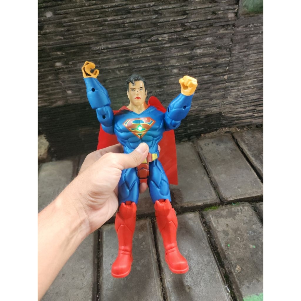 Mainan Action Figure Superman - Mainan Replika Miniatur Superman