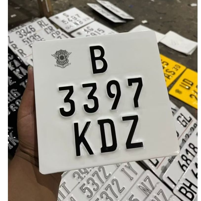 PLAT VESPA KOTAK FONT TERBARU//PLAT VESPA KLASIK