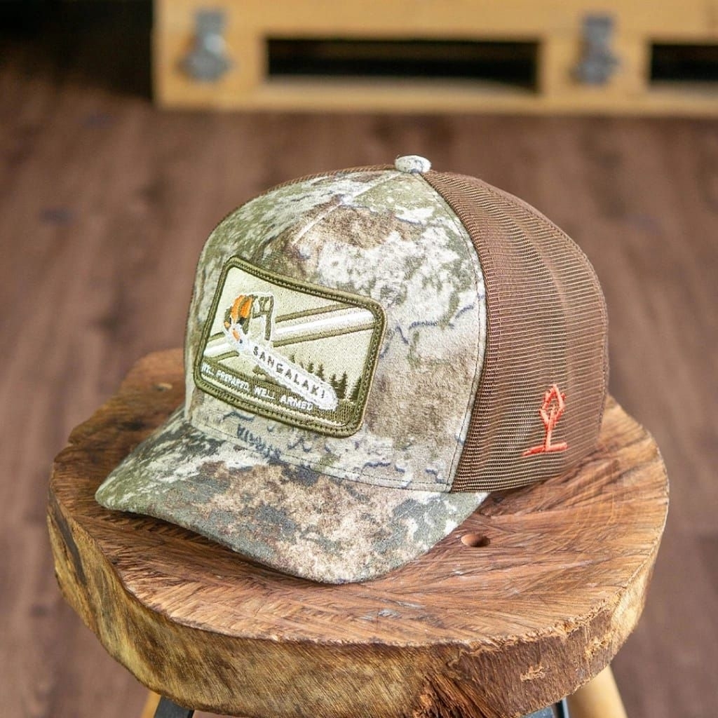 Topi Sangalaki trucker hat camo