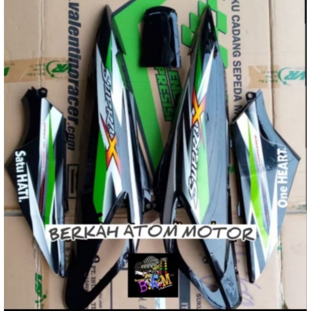 Cover Body dek samping Supra x 125 kanan kiri plus sticker