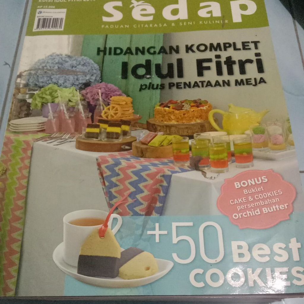 BUKU MAJALAH SEDAP,  DAN BUKU VARIASI PETAI JENGKOL, 1 paket isi 2 buku,  majalah second