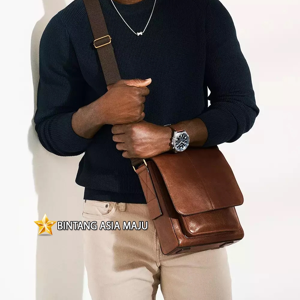FOSSIL Men Leather Sling Bag Classic Style and Modern Functionality
