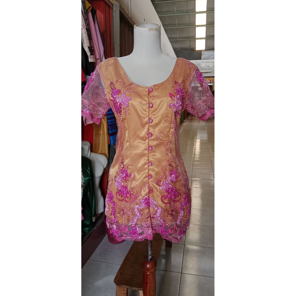 Preloved Kebaya Brukat Lengan Pendek