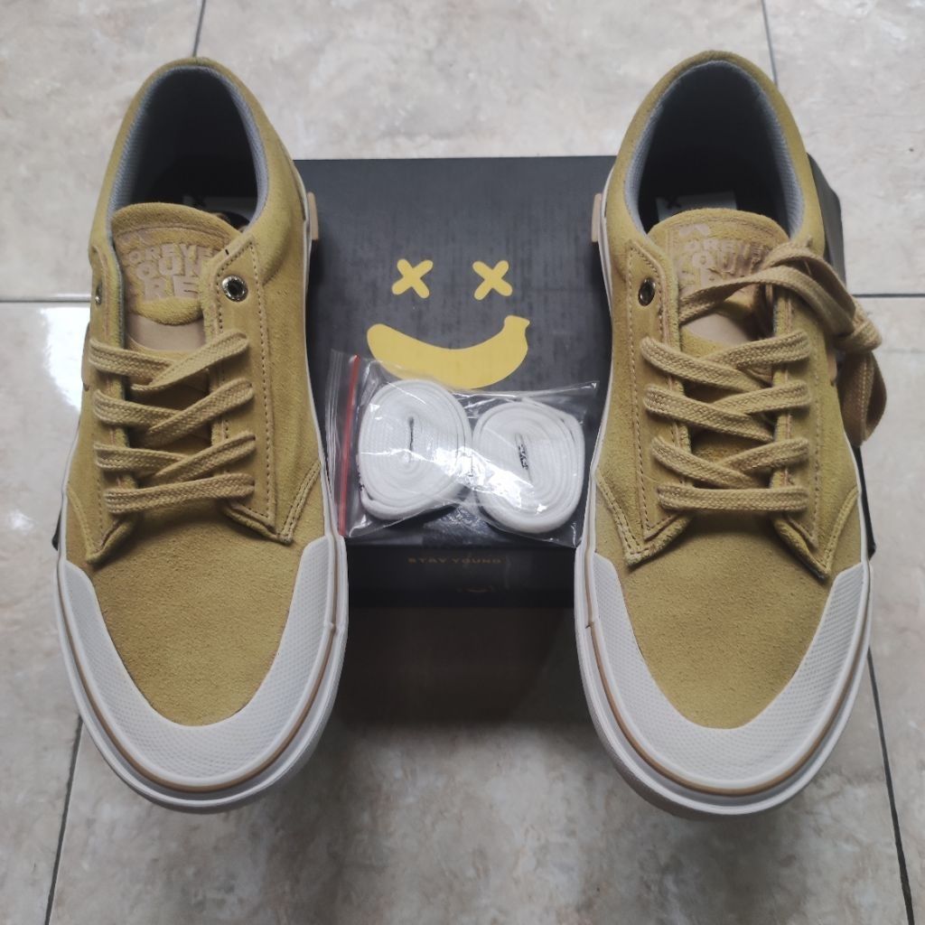 Sepatu FYC "Mutt X"