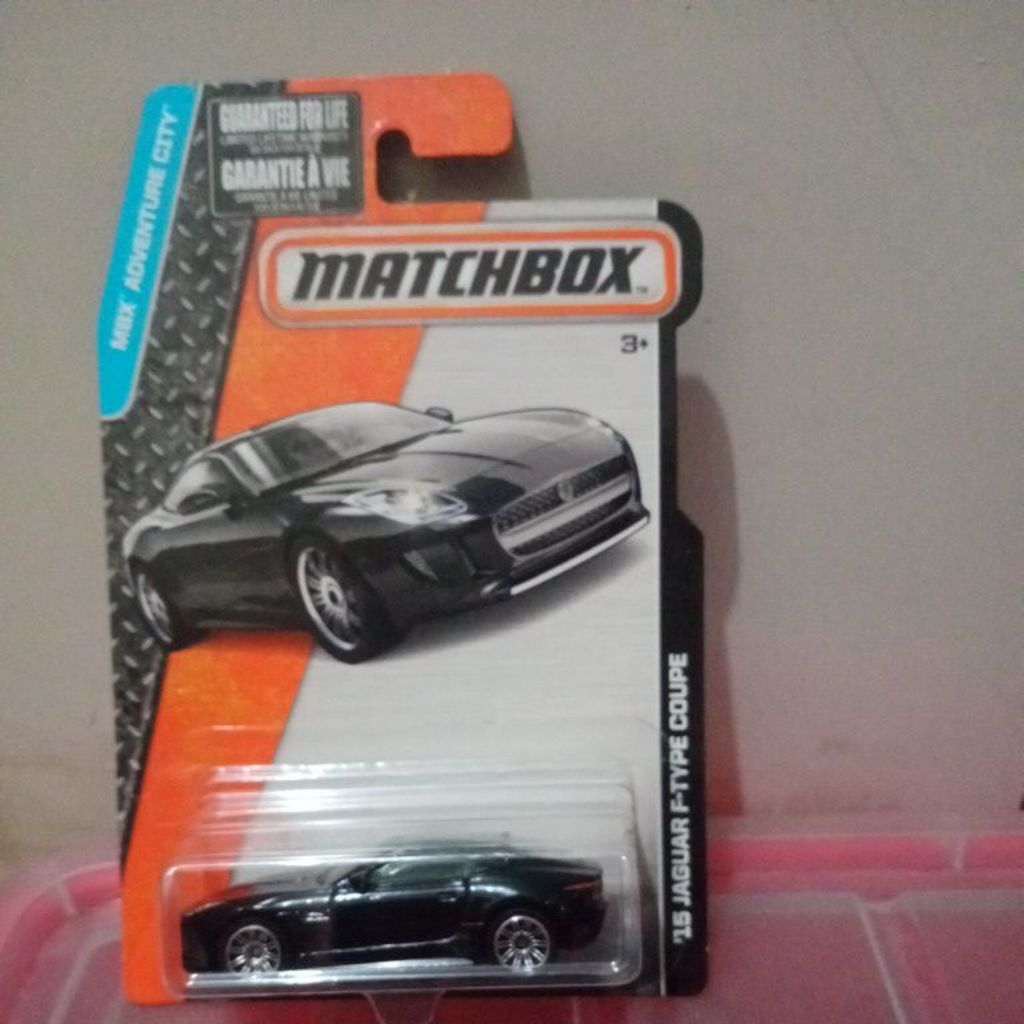 Matchbox 15 Jaguar F-Type Colipe
