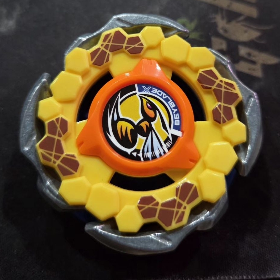 Beyblade X - Blade Fort Hornet Round Original Hasbro
