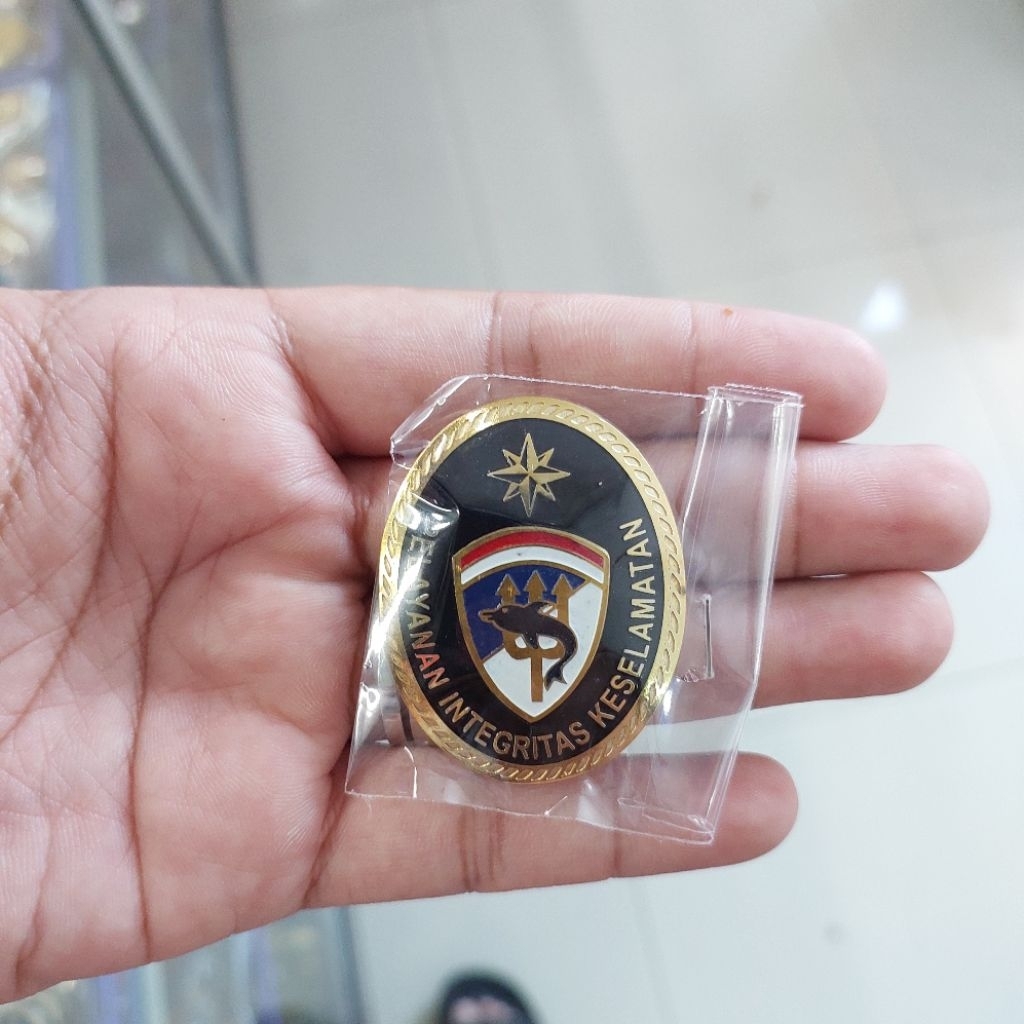 Pin Pelayanan Integritas Keselamatan | Direktorat Perhubungan Laut | Ditjen Laut | Kementerian Perhu