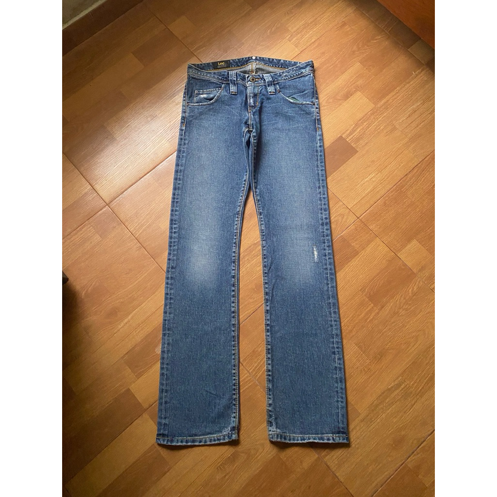 Le half selved jeans