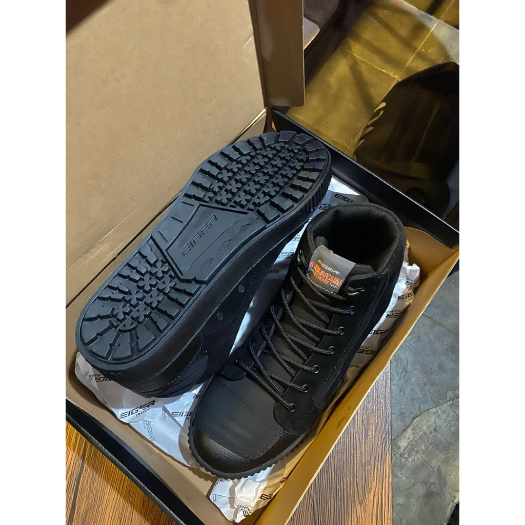 Sepatu eiger riding size 41