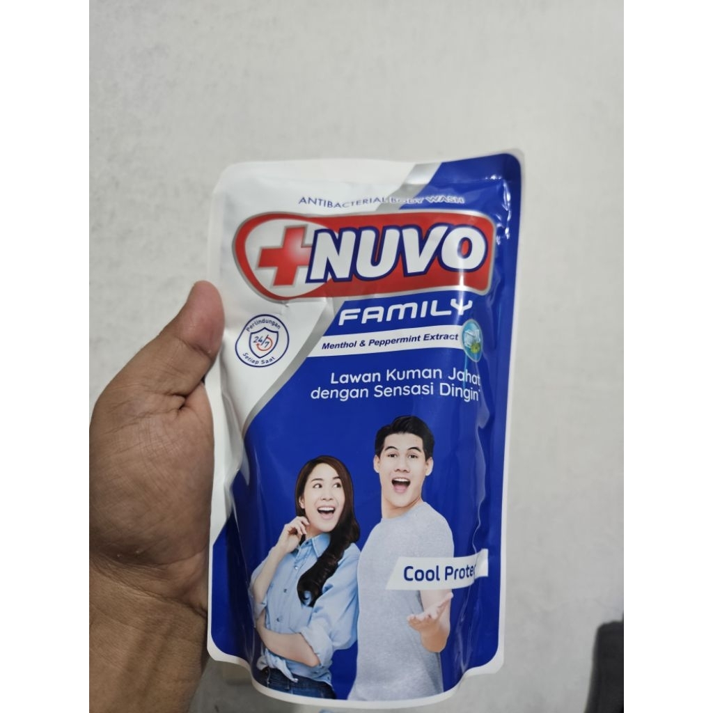 Nuvo sabun mandi cair cool protec 400 ml