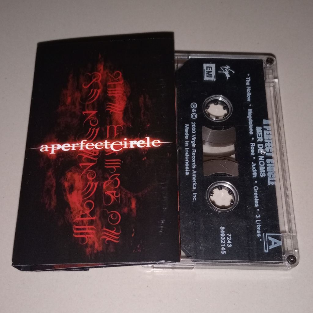 Kaset A Perfect Circle - Mer De Noms (COVER REPRO ISI ORI)