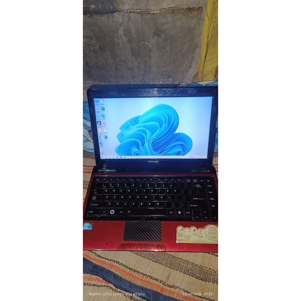laptop Toshiba l735 corei3 gen 2