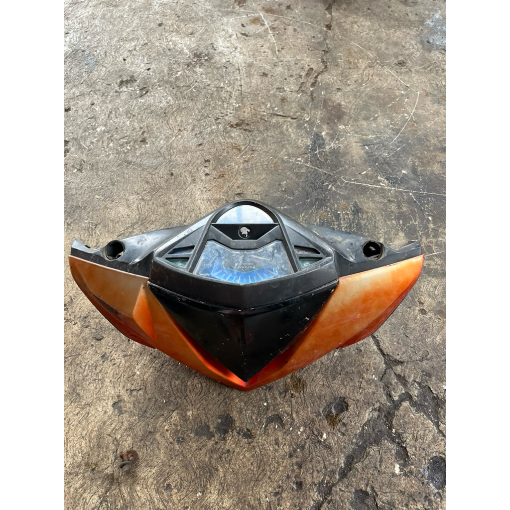 batok depan spidometer Yamaha xeon rc full set (ORIGINAL)