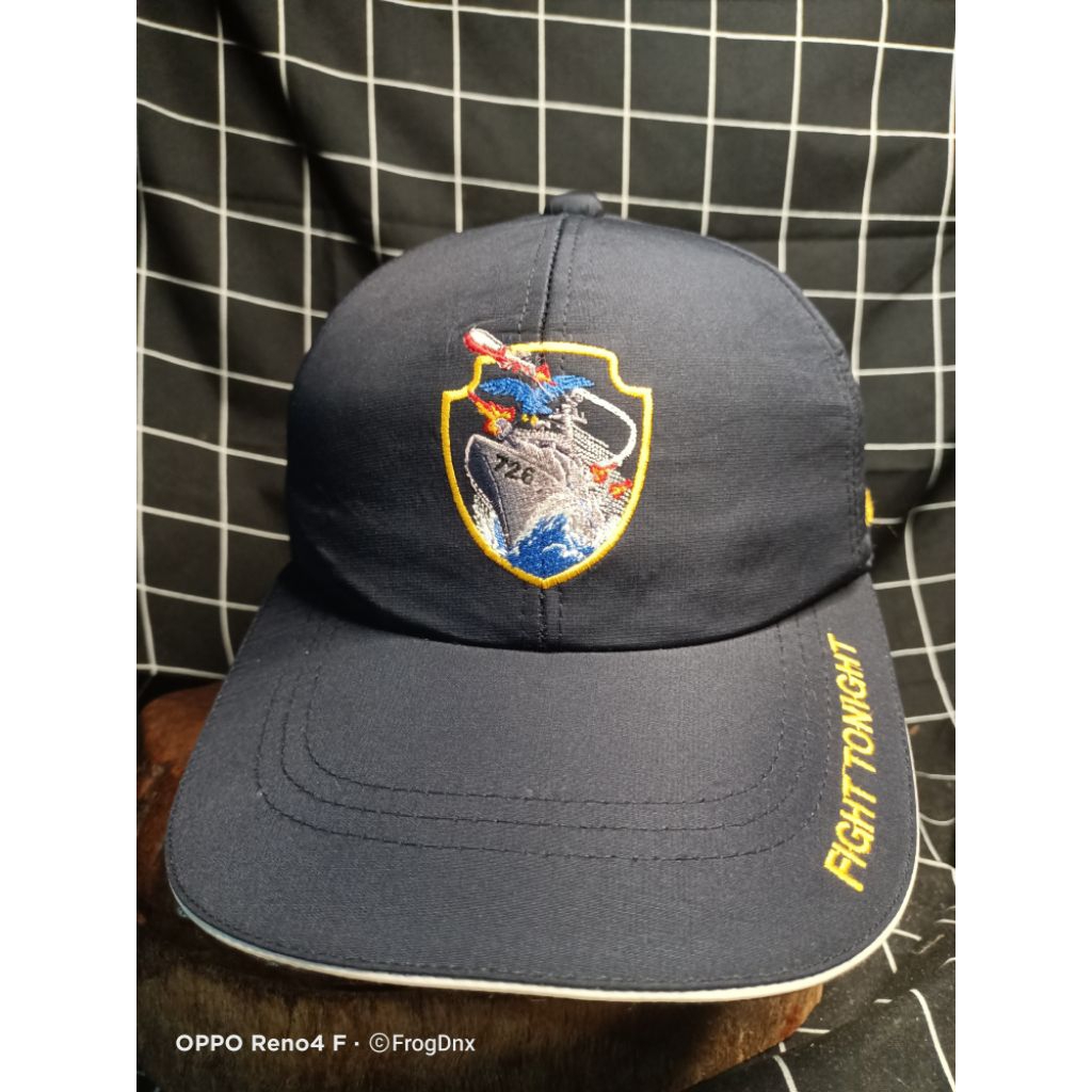 topi kapal perang