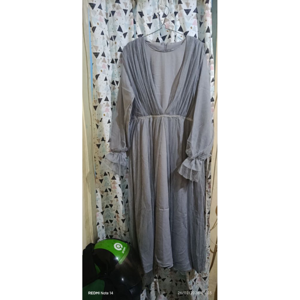 dress abu tile polos mewah