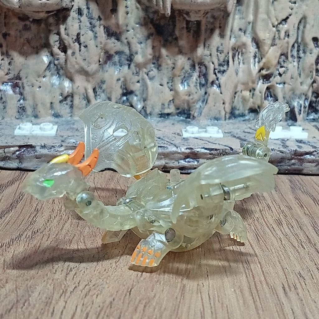 Bakugan Dharak Translucent