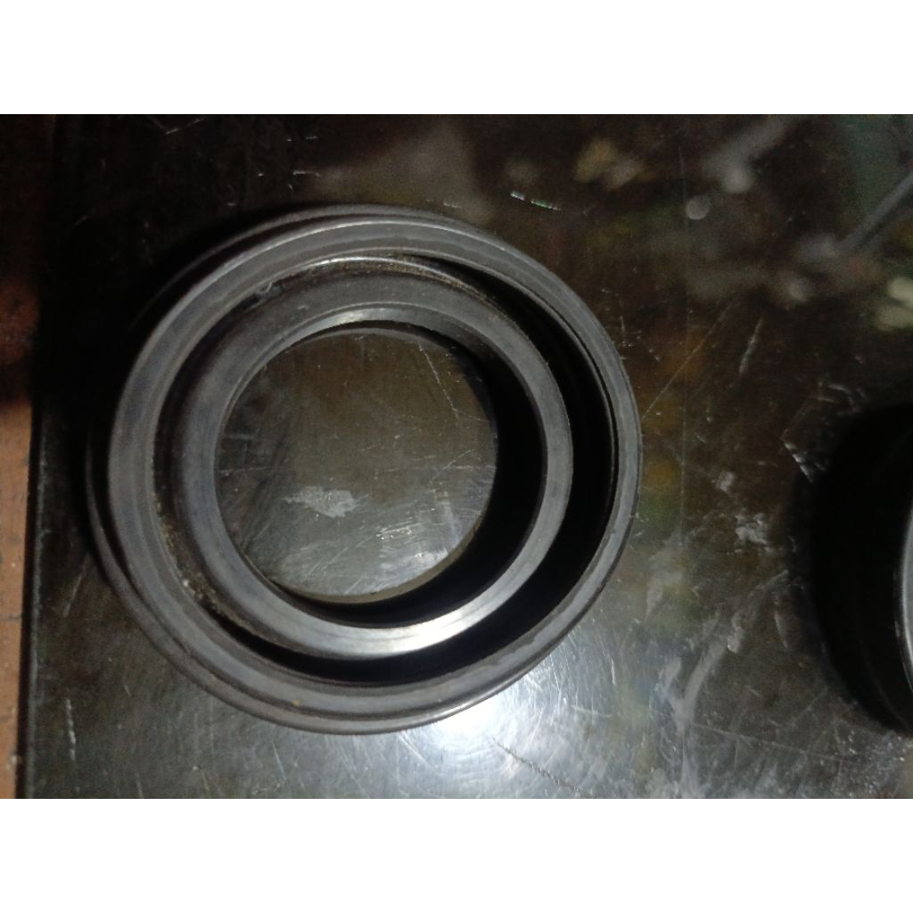 karet boot kaliper rem kia carnival / sedona /sorento