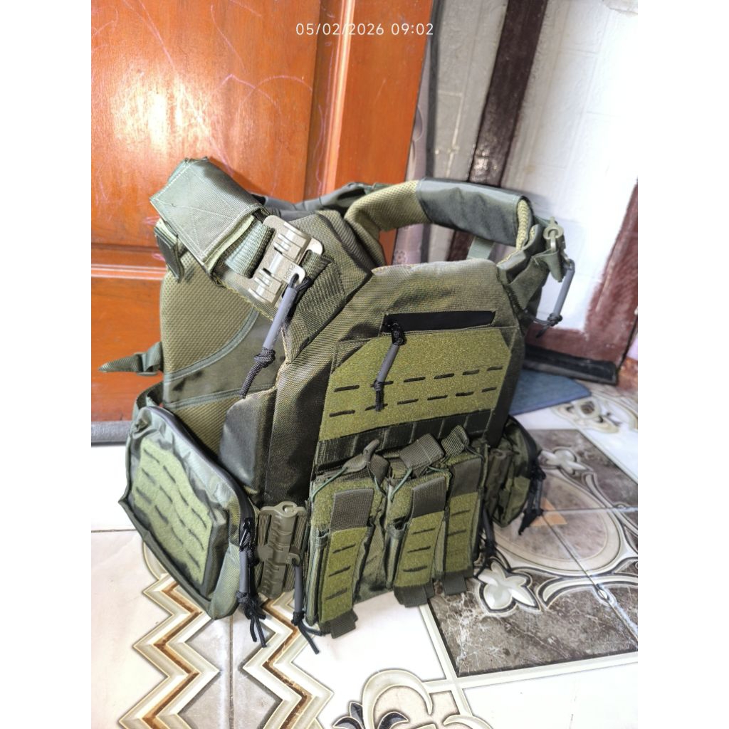 body vest rajawali hijau