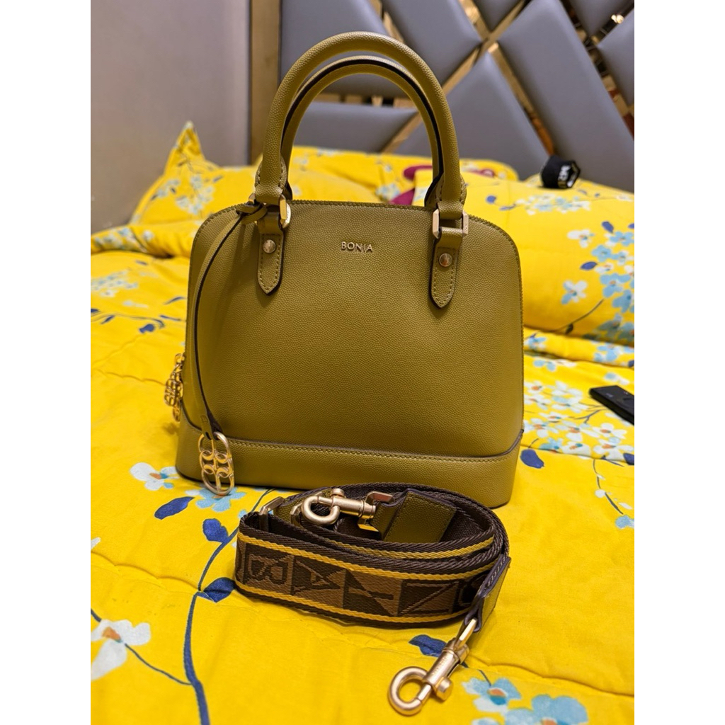 preloved bonia Alma 2 arah