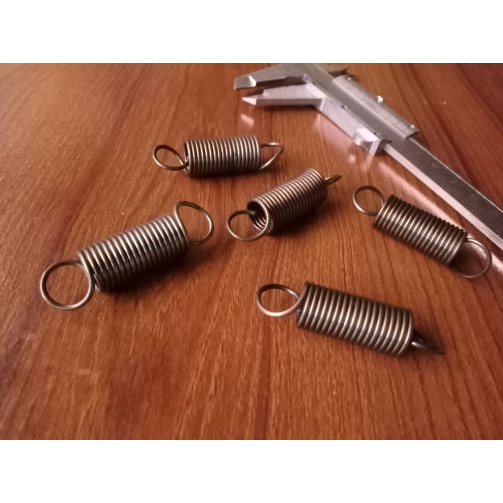 Per Spring Tarik 1,5 mm Bahan  Baja OD 13 mm  Panjang 5 cm